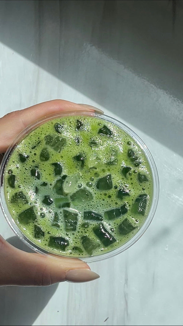 Iced Matcha Latte アイス抹茶ラテ